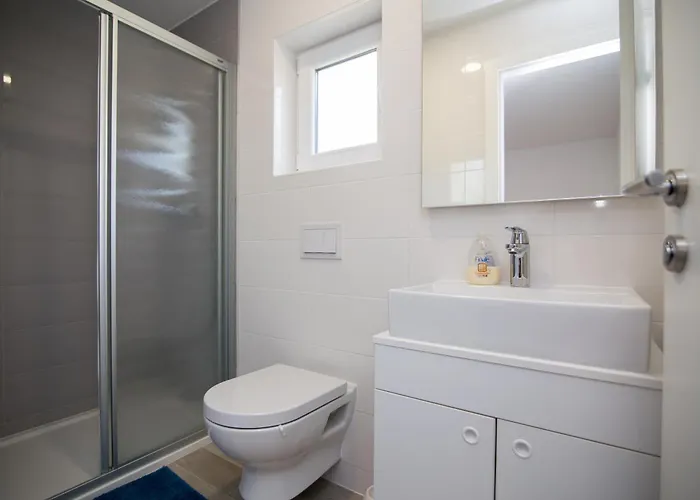 Camping Luxury Mobile Homes Liza 4*