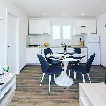 Luxury Mobile Homes Liza ビオグラード・ナ・モル