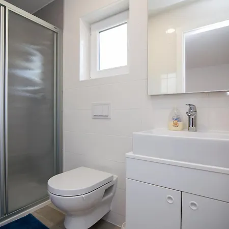 キャンプ場 Luxury Mobile Homes Liza 4*