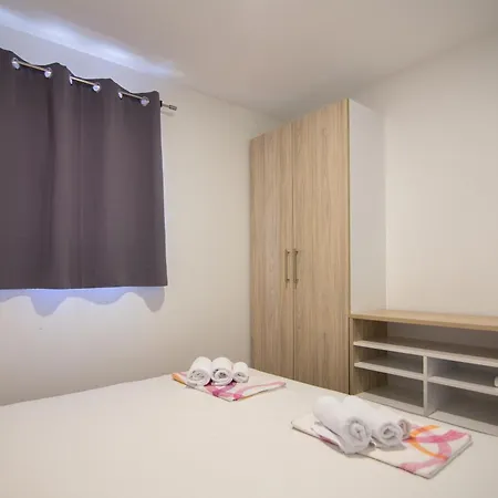 キャンプ場 Luxury Mobile Homes Liza 4*