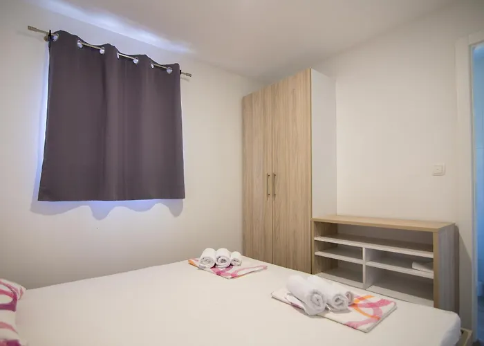 Campsite Luxury Mobile Homes Liza 4*