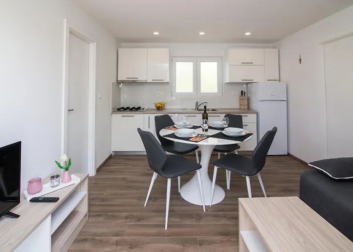 Campsite Luxury Mobile Homes Liza 4*