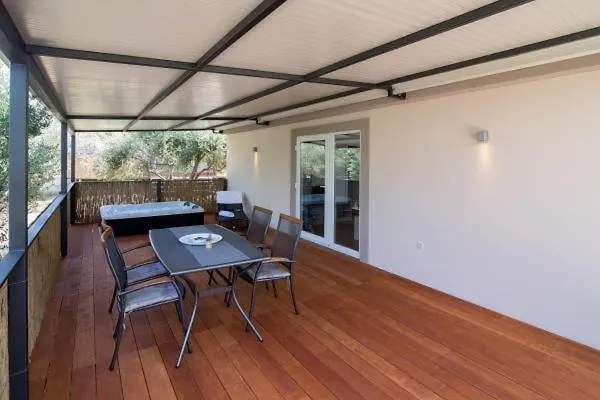 Luxury Mobile Homes Liza Campsite